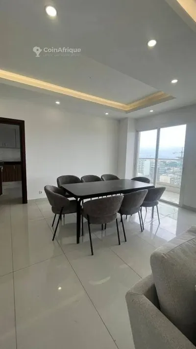 Appartement standing 4 pièces — Marcory Zone 4