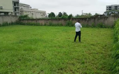 Terrain 500 m² à louer — Bingerville Cité Oribat