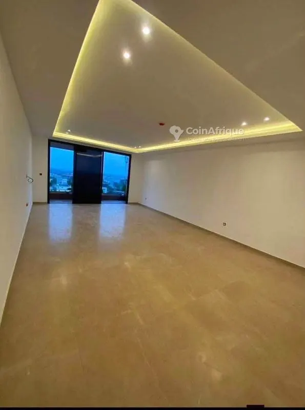 Appartement 4 pièces — Bonoumin