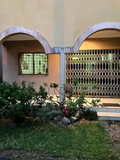 Villa duplex 7 pièces avec dépendance — Cocody-Angré Cité Arcades 4