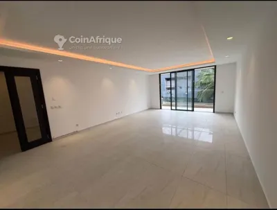 Appartement 3 pièces neuf de standing — Cocody Riviera M'badon